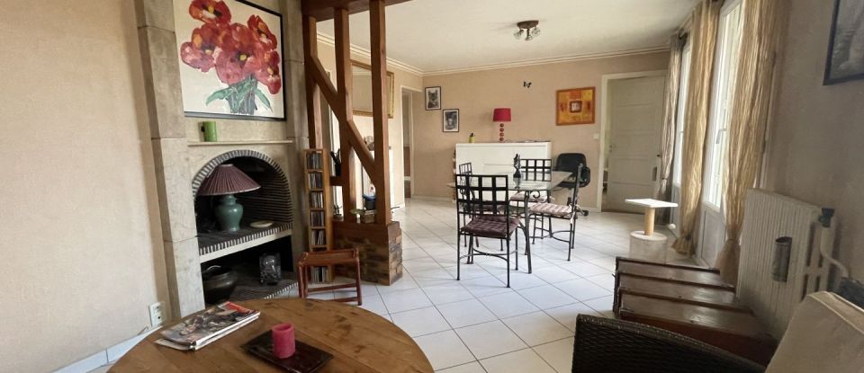 Apartment 4 rooms of 65 m² in Saint-Julien-les-Villas (10800)