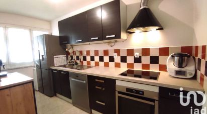 Apartment 4 rooms of 79 m² in Chartres (28000)