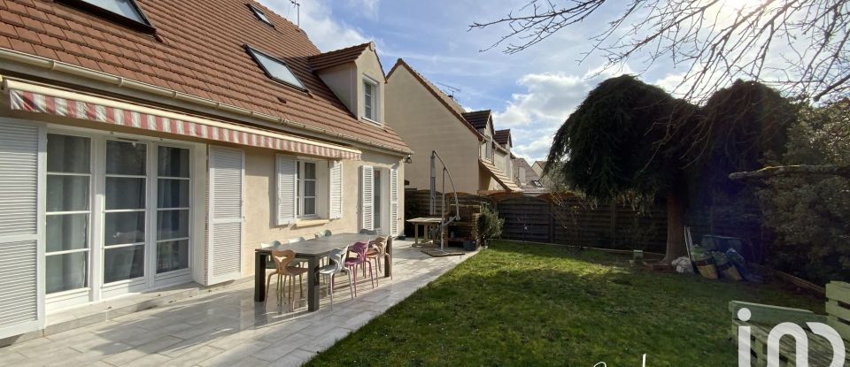 House 7 rooms of 122 m² in Savigny-sur-Orge (91600)