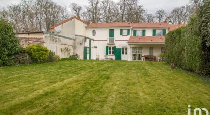 House 8 rooms of 175 m² in L'Haÿ-les-Roses (94240)