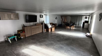 Maison 10 pièces de 300 m² à Thouars (79100)