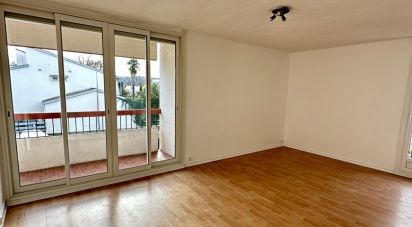 Apartment 3 rooms of 67 m² in Billère (64140)
