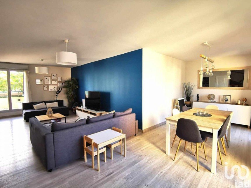 Apartment 4 rooms of 109 m² in La Riche (37520)