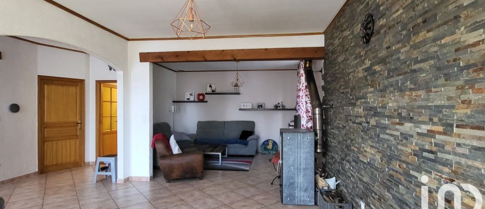 House 6 rooms of 165 m² in Jonquières (84150)