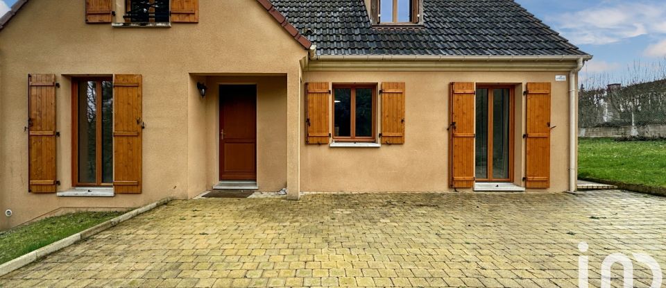House 6 rooms of 142 m² in Villeneuve-sur-Yonne (89500)