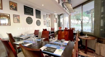 Restaurant of 60 m² in Toulon (83000)