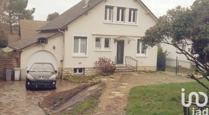 House 4 rooms of 102 m² in Lardy (91510)