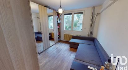 House 4 rooms of 102 m² in Lardy (91510)