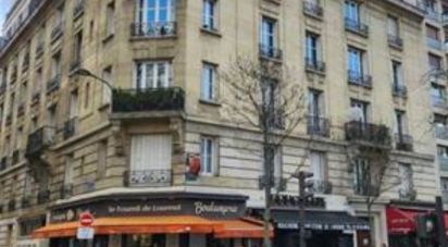 Apartment 2 rooms of 55 m² in Paris (75015)