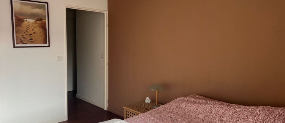 Appartement 3 pièces de 72 m² à Les Lilas (93260)