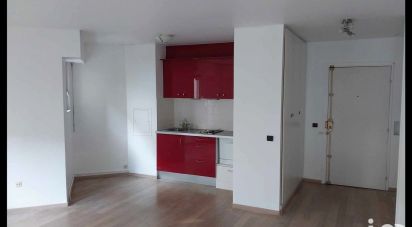 Apartment 2 rooms of 53 m² in Paris (75015)