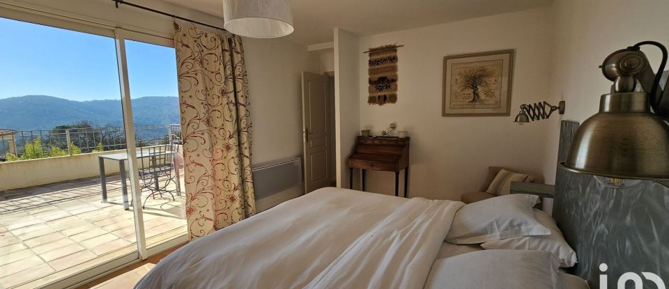 House 11 rooms of 320 m² in La Garde-Freinet (83680)