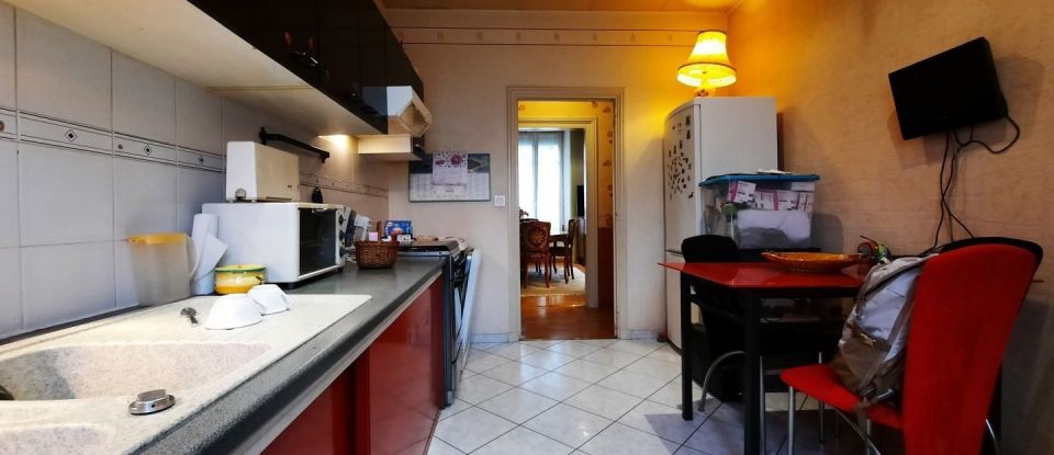 Apartment 3 rooms of 72 m² in Dinan (22100)