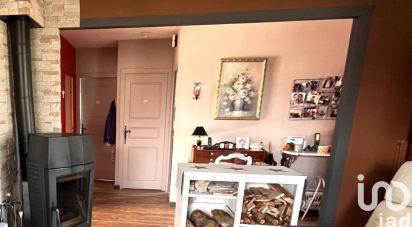 House 6 rooms of 104 m² in La Chapelle-Saint-Laurent (79430)