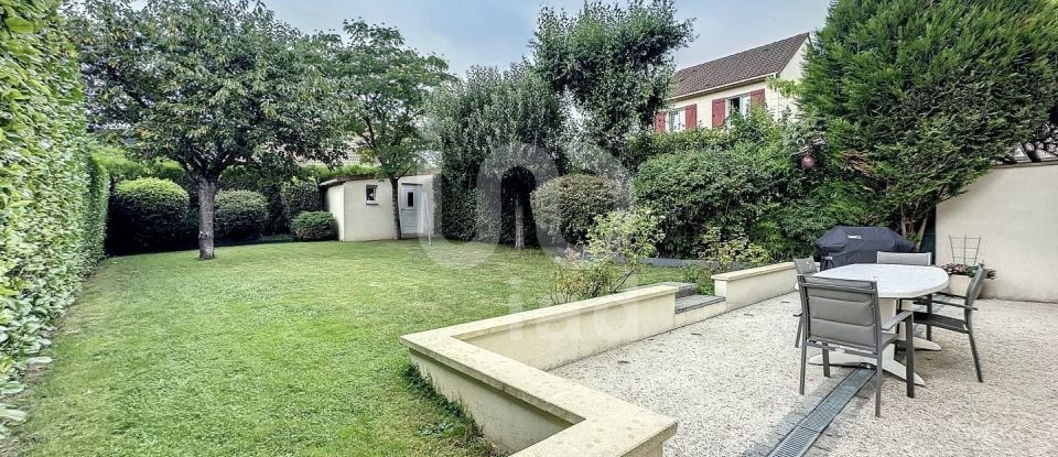 Maison 6 pièces de 120 m² à Pontault-Combault (77340)