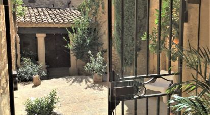 House 5 rooms of 183 m² in Uzès (30700)
