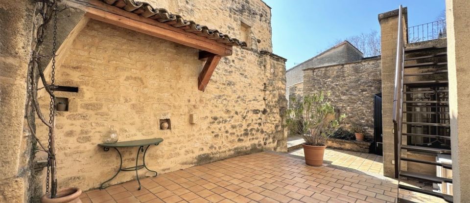 Maison 5 pièces de 183 m² à Castillon-du-Gard (30210)