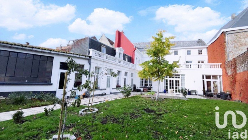 Maison 10 pièces de 258 m² à Valenciennes (59300)
