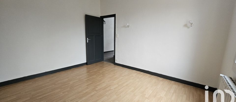 Appartement 3 pièces de 89 m² à Firmi (12300)