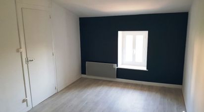 House 5 rooms of 116 m² in Lezay (79120)