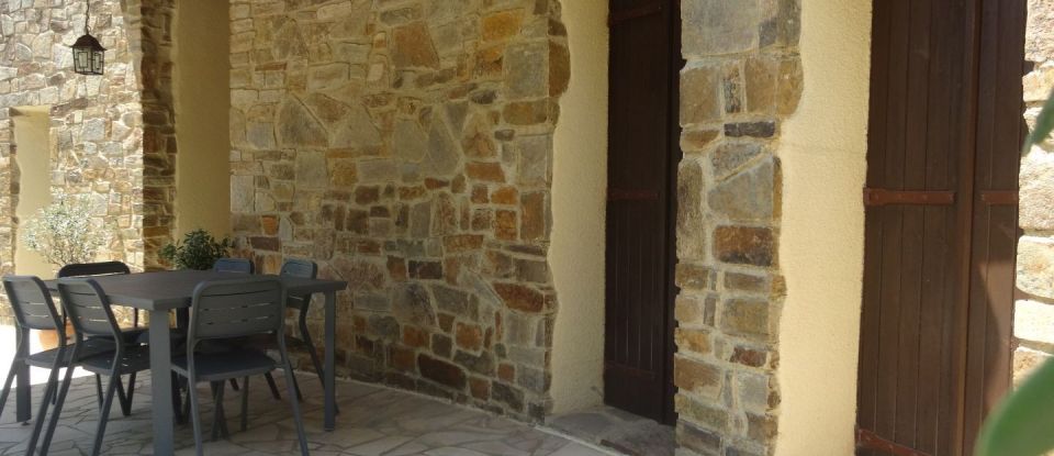 House 6 rooms of 147 m² in Pouzols-Minervois (11120)
