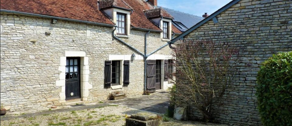 Maison 8 pièces de 130 m² à Sougères-en-Puisaye (89520)