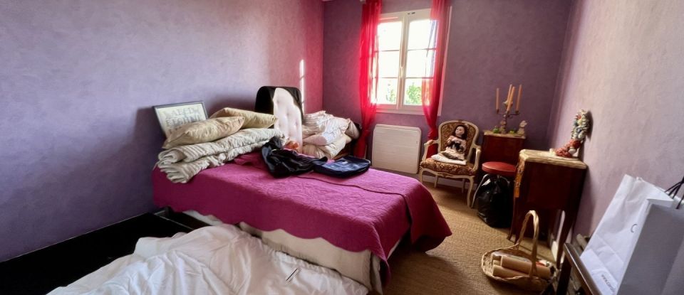 House 7 rooms of 145 m² in Saint-Arnoult-en-Yvelines (78730)