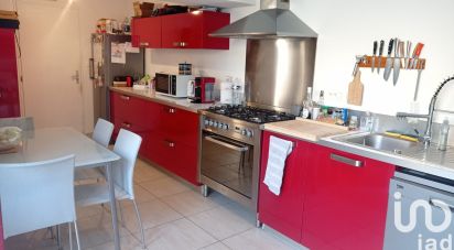 House 3 rooms of 70 m² in Tonnay-Charente (17430)