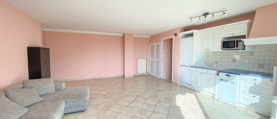 Appartement 3 pièces de 71 m² à Nice (06100)