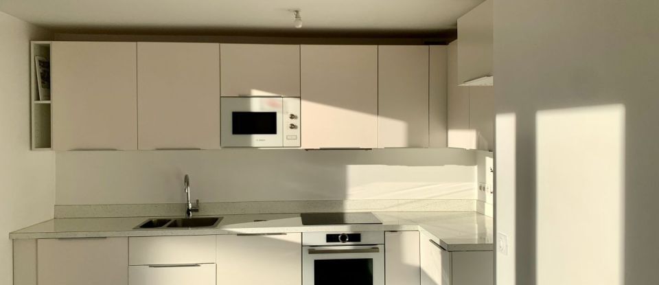 Apartment 4 rooms of 86 m² in - (93500)
