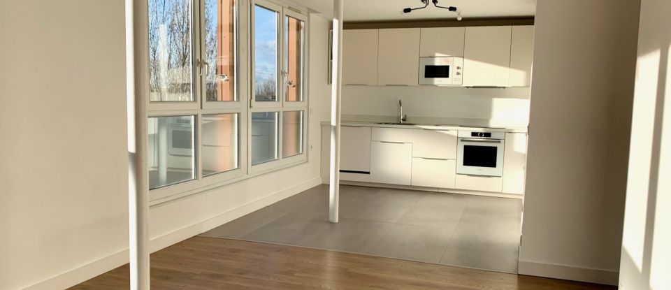 Apartment 4 rooms of 86 m² in - (93500)