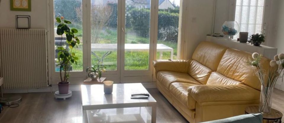 House 6 rooms of 136 m² in Monts (37260)