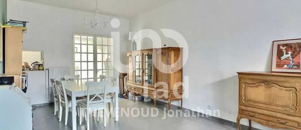 House 6 rooms of 150 m² in Roncq (59223)
