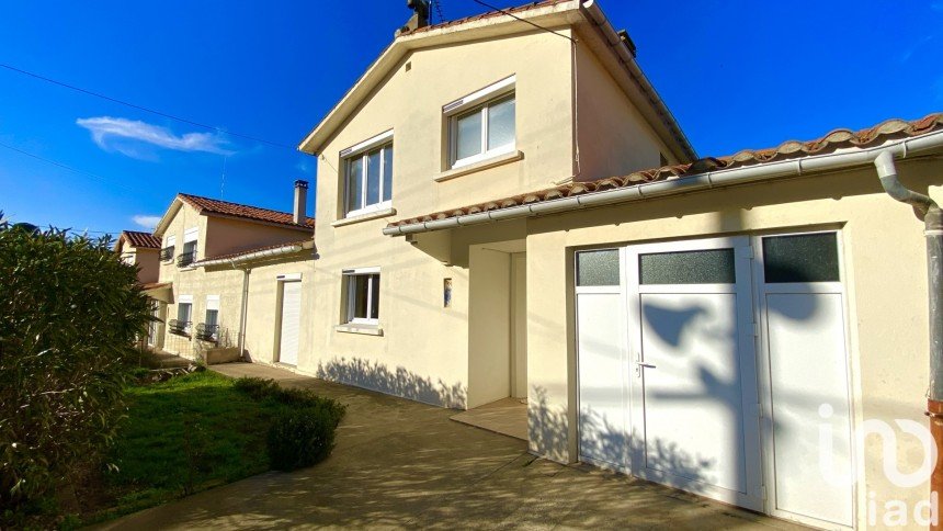 House 6 rooms of 90 m² in Douzens (11700)