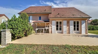 House 6 rooms of 140 m² in Chaumont (52000)