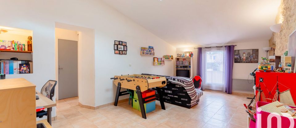 Maison traditionnelle 7 pièces de 170 m² à Venelles (13770)