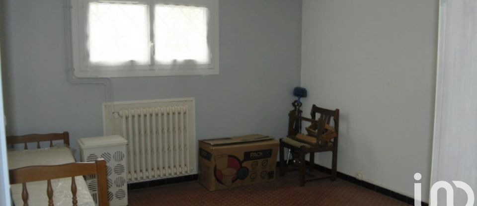 House 9 rooms of 206 m² in Cazaubon (32150)