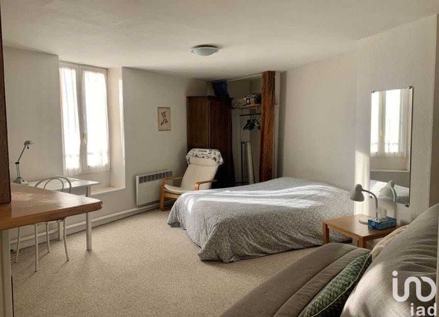 Appartement 3 pièces de 70 m² à Orléans (45000)