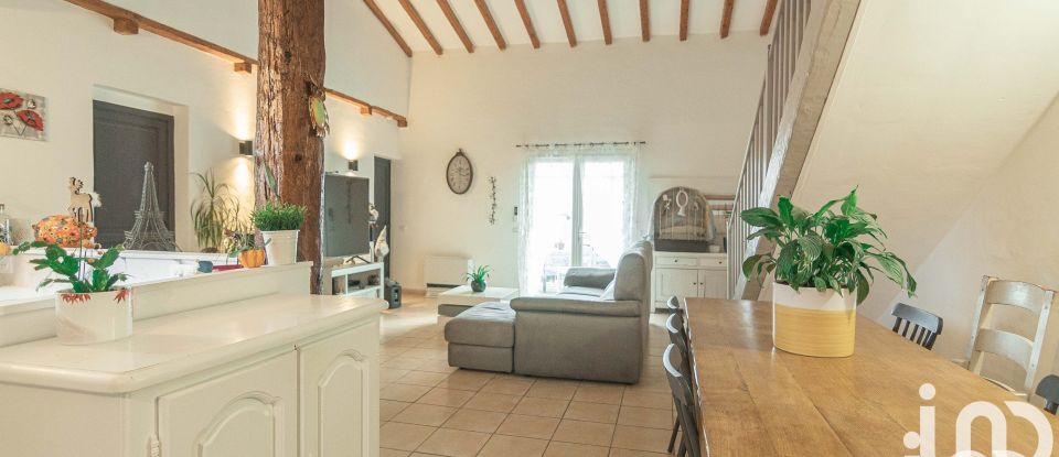 Traditional house 5 rooms of 104 m² in Puget-sur-Argens (83480)