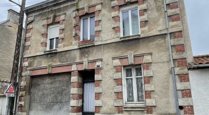 House 7 rooms of 210 m² in Machecoul-Saint-Même (44270)