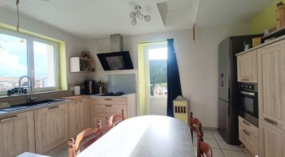 House 4 rooms of 82 m² in Thouars (79100)
