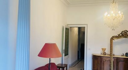 Maison 9 pièces de 338 m² à Bordeaux (33800)
