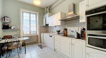 Appartement 4 pièces de 137 m² à Rennes (35700)