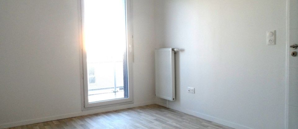 Apartment 2 rooms of 44 m² in Lucé (28110)