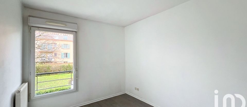 Apartment 3 rooms of 60 m² in Élancourt (78990)