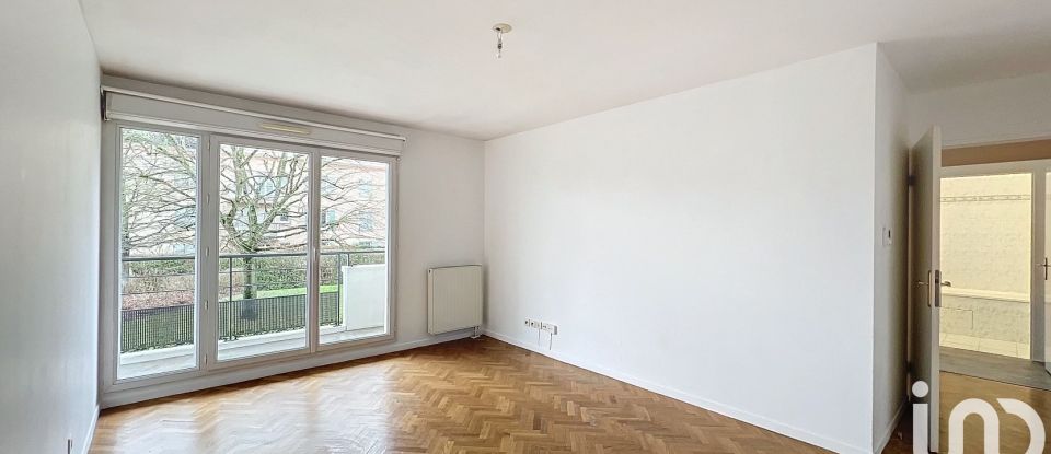 Apartment 3 rooms of 60 m² in Élancourt (78990)
