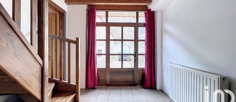 Maison de village 5 pièces de 172 m² à Villard-Saint-Sauveur (39200)