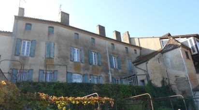 House 6 rooms of 210 m² in Le Mas-d'Agenais (47430)