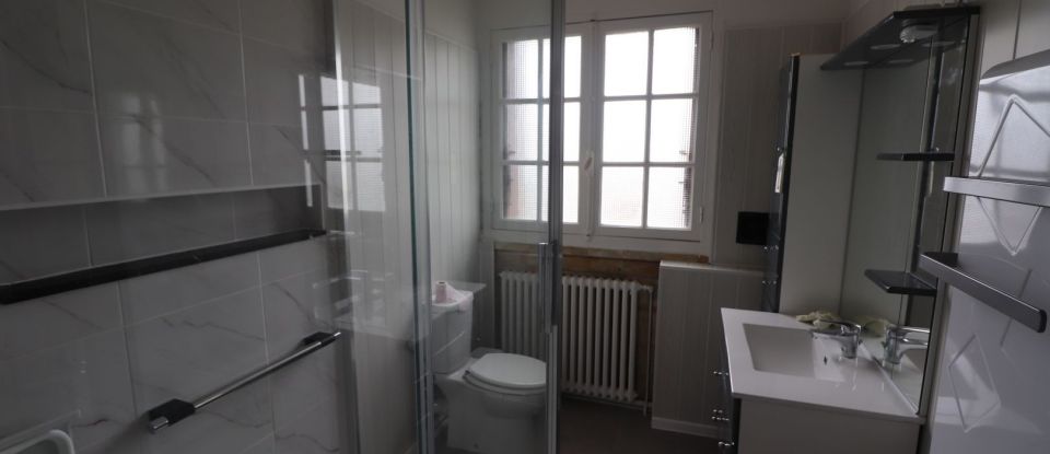 House 6 rooms of 140 m² in Vigneux-sur-Seine (91270)