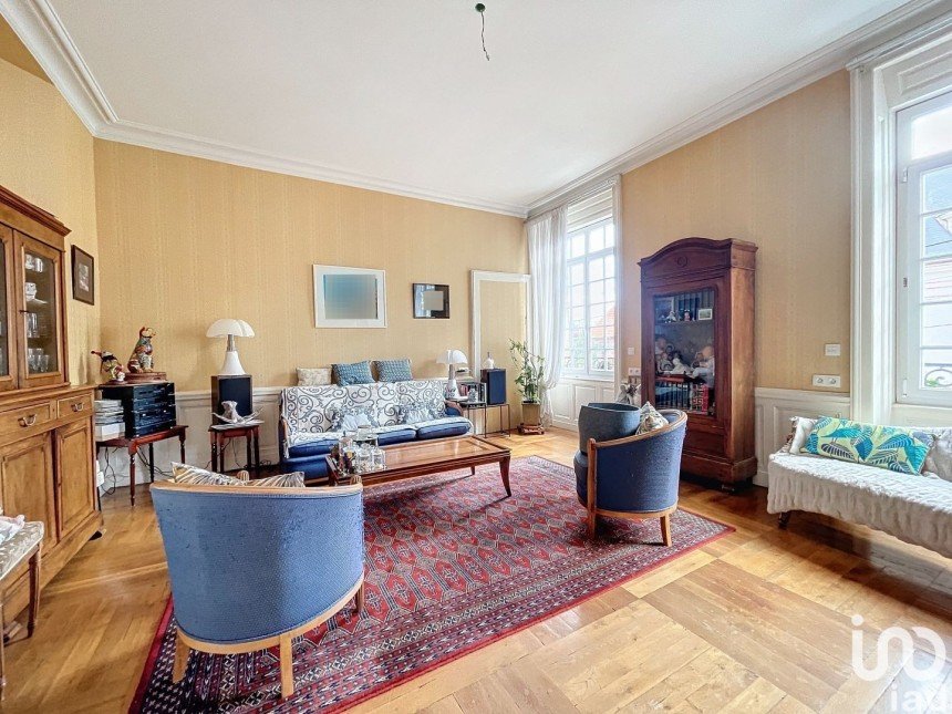 Appartement 4 pièces de 137 m² à Rennes (35700)